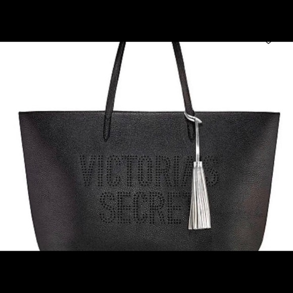 Victoria’s Secret blanket and tote - Picture 4 of 7